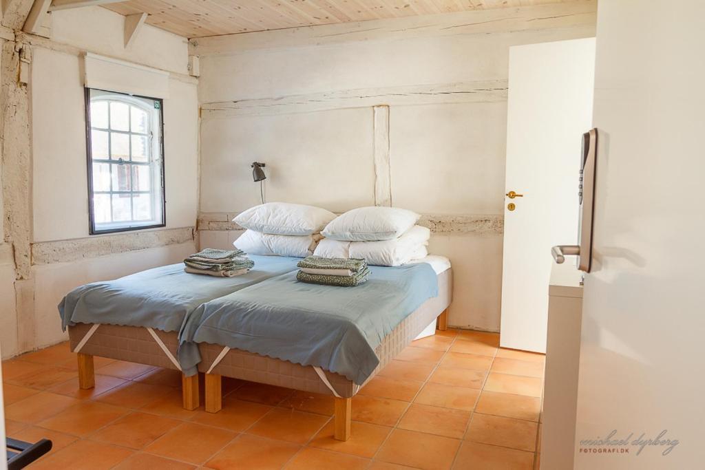 Ragnhilds Gard, Hostel Nyord Ngoại thất bức ảnh